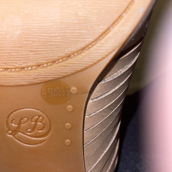 Lucky Brand size 9.5 M heel shoe - Picture 5 of 5